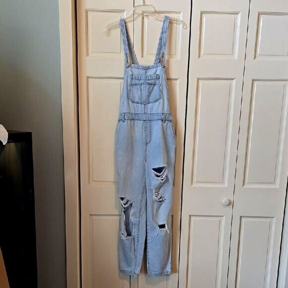 Forever 21 Blue Distressed Denim Overalls, Size 28. NWOT! - Picture 1 of 7